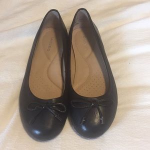 NWT Lands End Leather Ballet Flats size 8